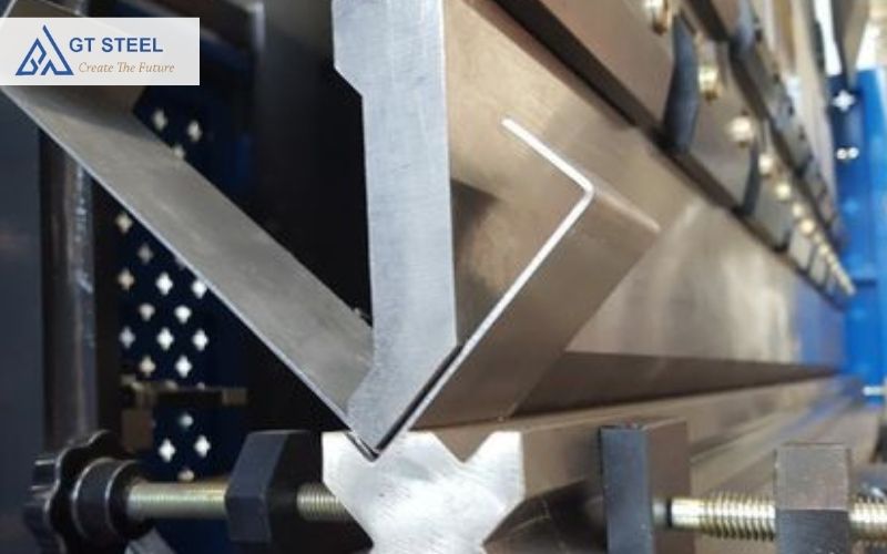 cắt chấn cnc