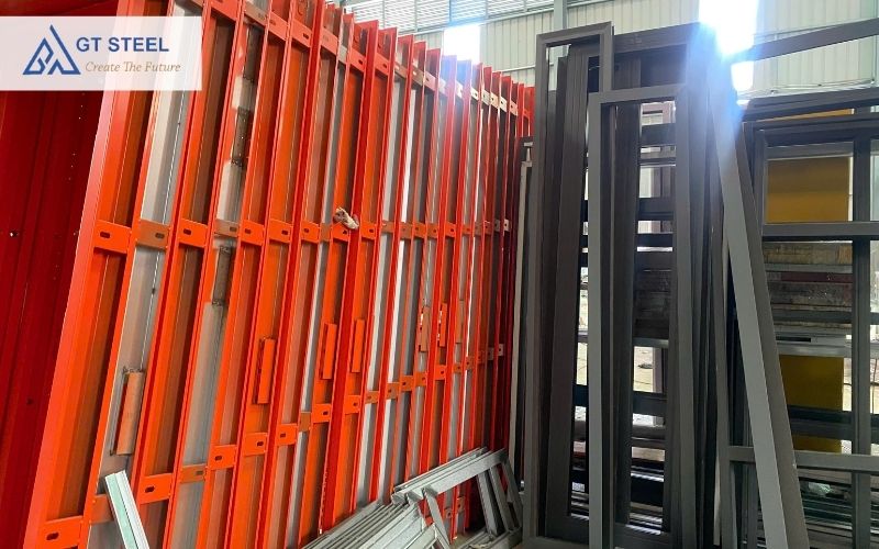 khung cửa chống cháy tại xưởng Gia Thái Steel