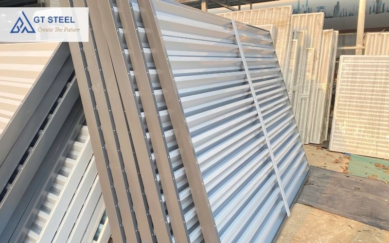 mẫu cửa chớp inox 