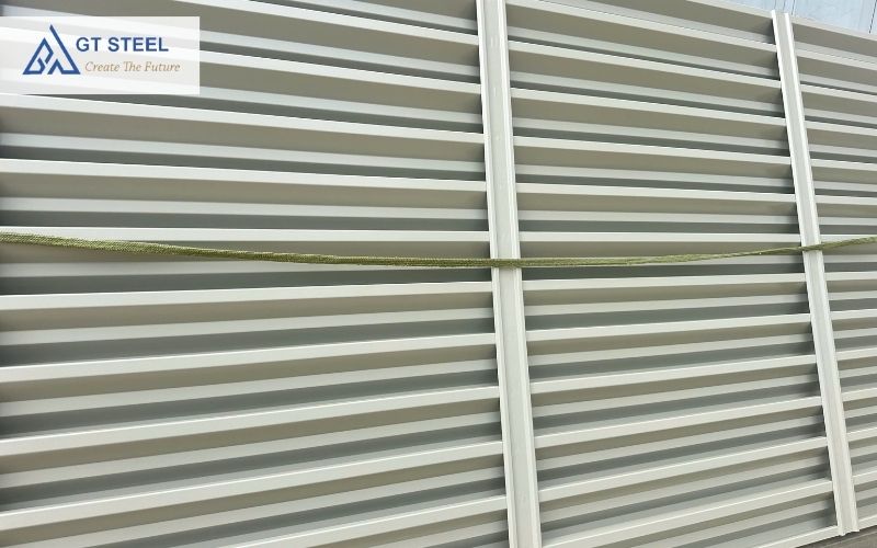 cửa chớp tôn nhà xưởng 