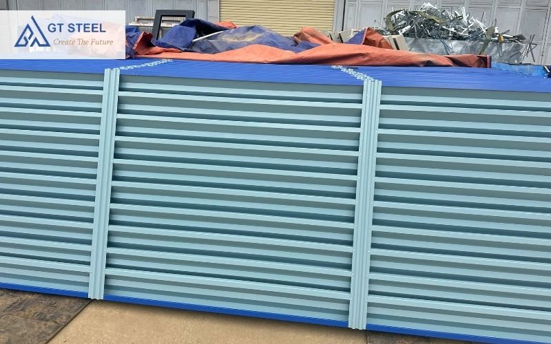 cửa chớp tôn nhà xưởng 