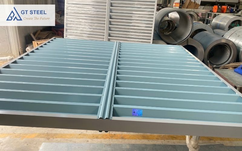 chi tiết sản phẩm cửa chớp 