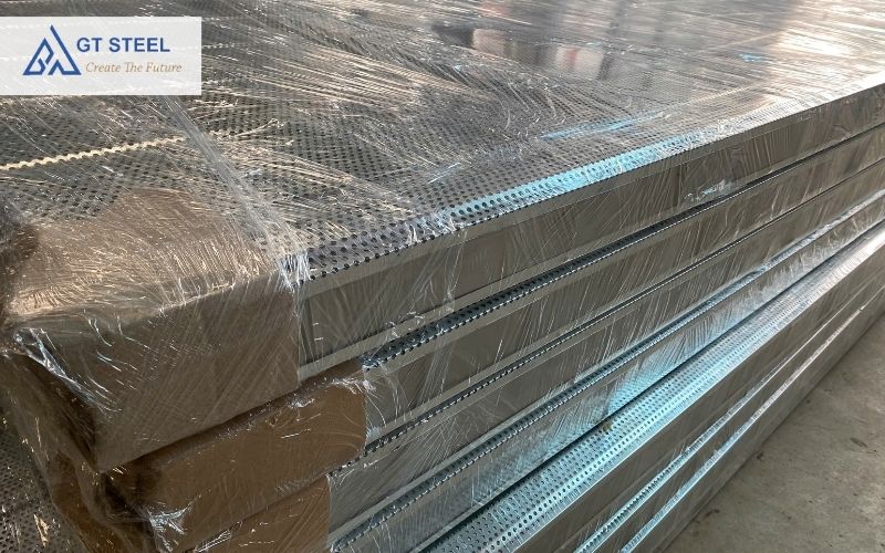 cửa sắt chớp lật