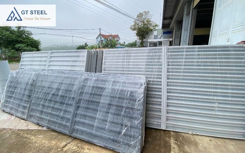 cửa chớp tôn