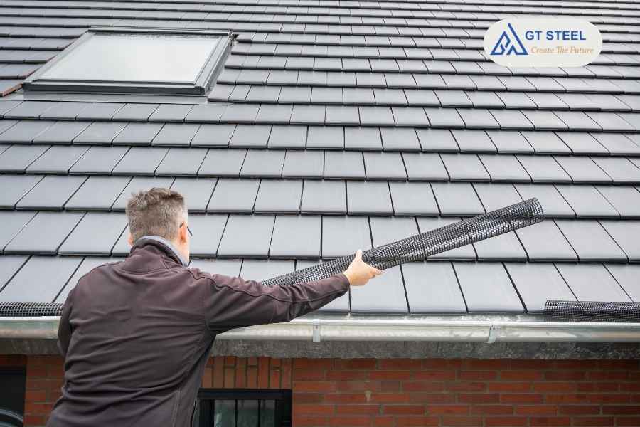 Nguy Cơ Khi Máng Xối Bị Thủng Ảnh Hưởng Đến Công Trình