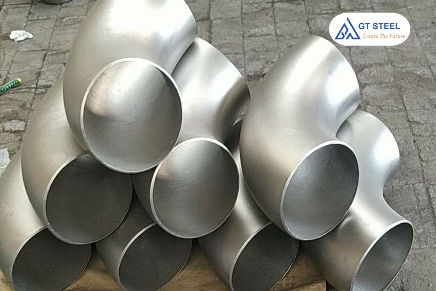 Phân Biệt Cút Góc Inox Theo Kiểu Kết Nối