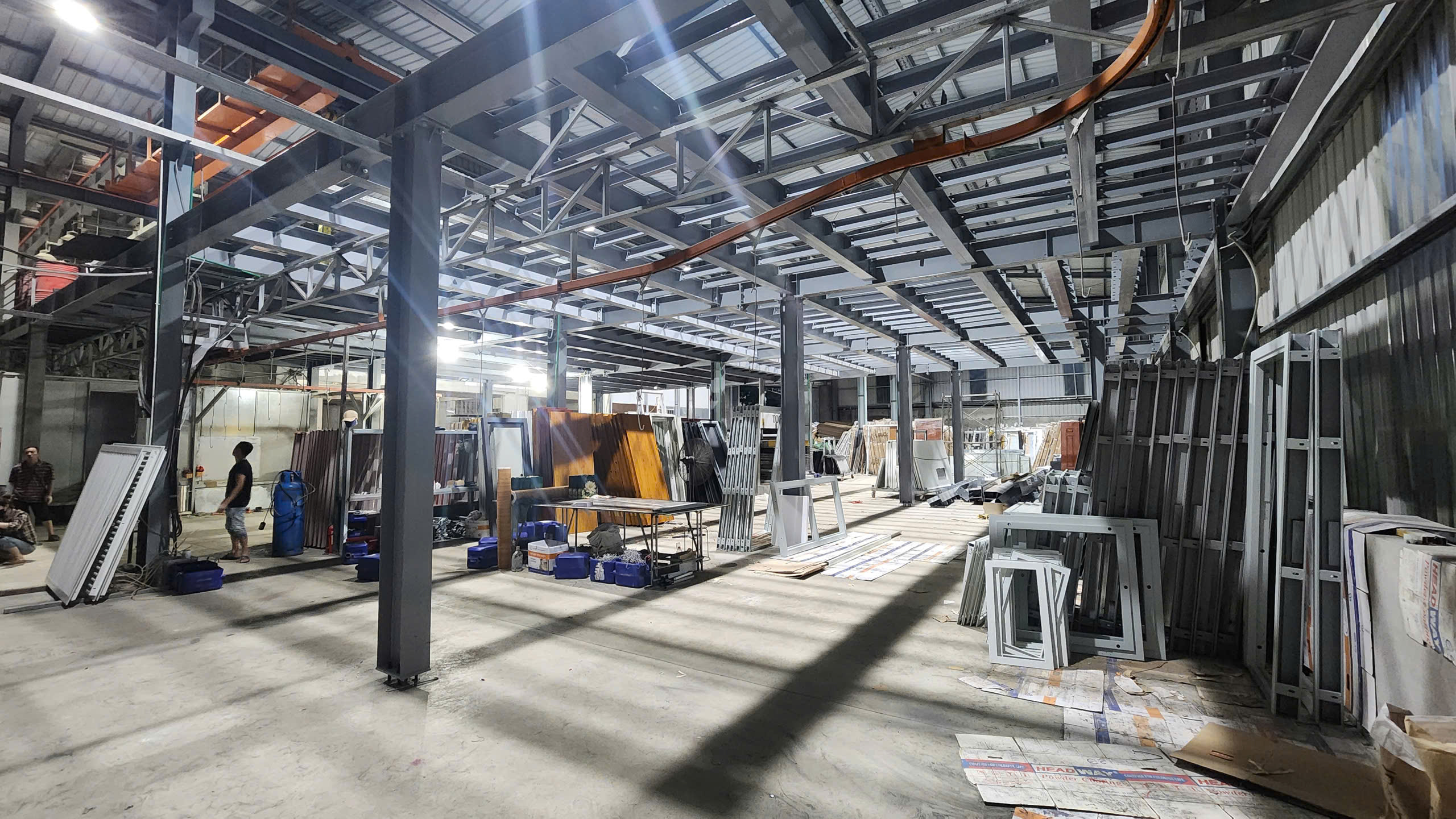 xưởng sản xuất